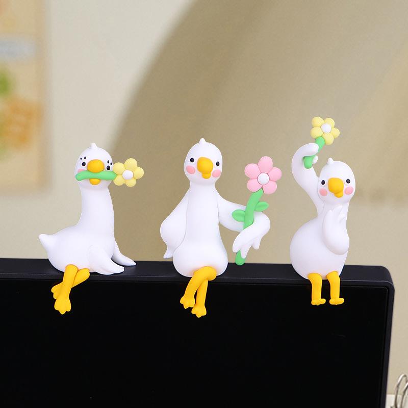 Cute 3D Duck Figurine Mini Res - Car Accessories Gift Ideas recension och pris