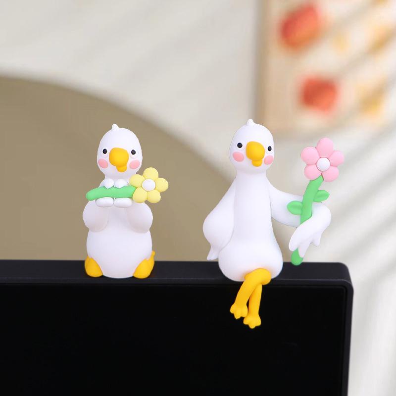 Cute 3D Duck Figurine Mini Res - Car Accessories Gift Ideas recension och pris